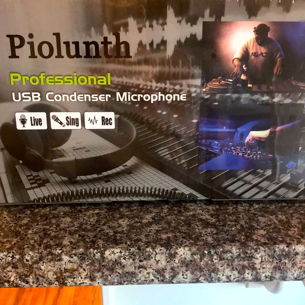 NWT Piolunth USB Condenser Microphone